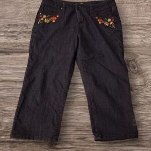 B. Brazen Denim Embroidered Capri Pants Size 14